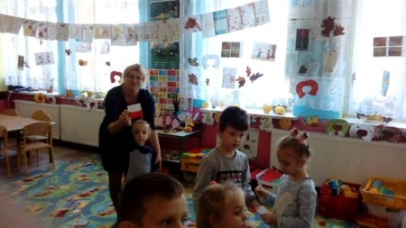 Polska  -  moja Ojczyzna  - głośne czytanie przedszkolakom - 2018